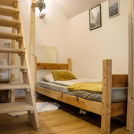 Feriehus Szalas Pod Smrekami- Wooden House *